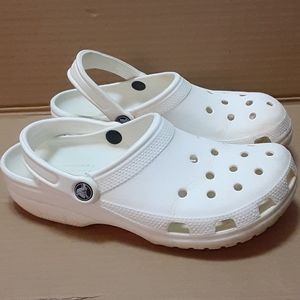 Unisex white Crocs size 9 in womens